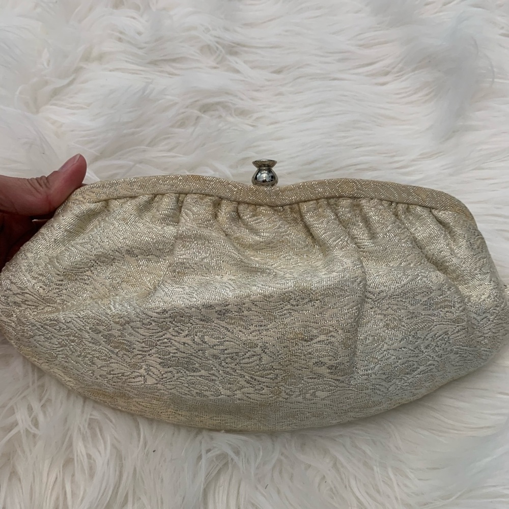 🔥SOLD🔥 Vintage clutch in used condition